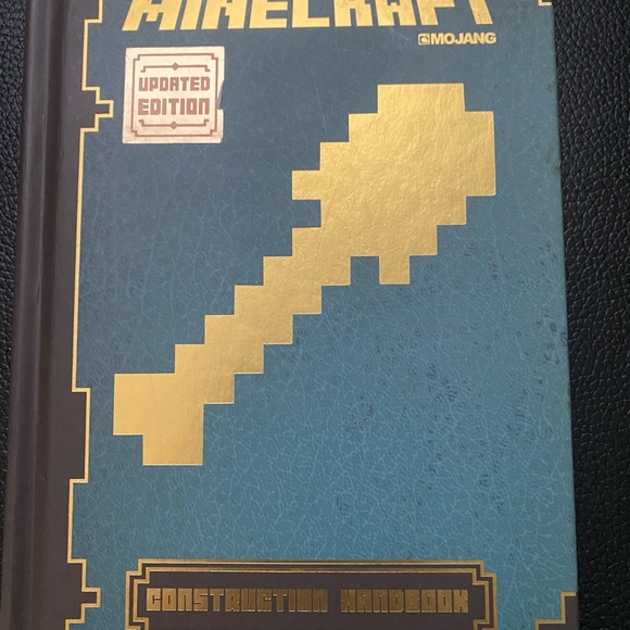 Minecraft Books - Picture 8 of 9